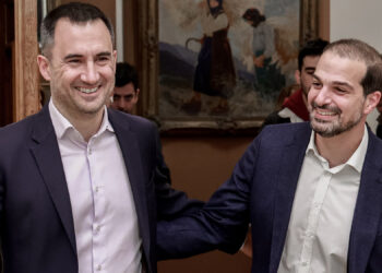 Όλο και πιο κοντά η διάσπαση στη Νέα Αριστερά – Νέες αψιμαχίες Χαρίτση-Σακελλαρίδη