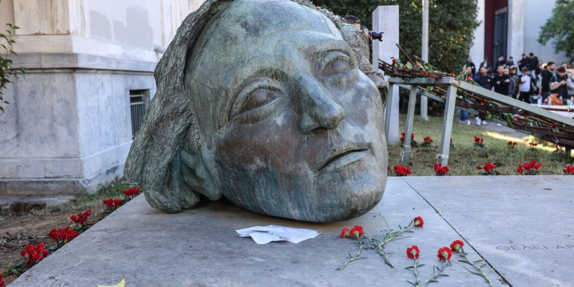 Το Πολυτεχνείο που δεν χωράει στο TikTok