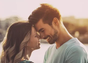 Τα 15 πράγματα που δεν πρέπει να κάνεις για έναν άντρα ακόμα κι αν τον αγαπάς