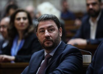 Το ΠΑΣΟΚ ανοίγει στην κοινωνία ενόψει συνεδρίου