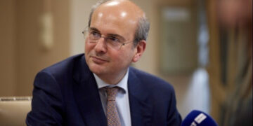 Κ. Χατζηδάκης: Η Νέα Δημοκρατία παραμένει, όπως την οραματίστηκε ο Κωνσταντίνος Καραμανλής