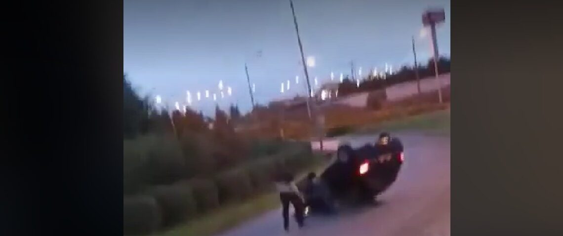 Θεσσαλονίκη: Ανετράπη όχημα – Σώος ο οδηγός (video)