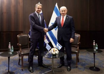 Σε θετικό κλίμα οι διμερείς συνομιλίες Ελλάδας – Ισραήλ (Photo)