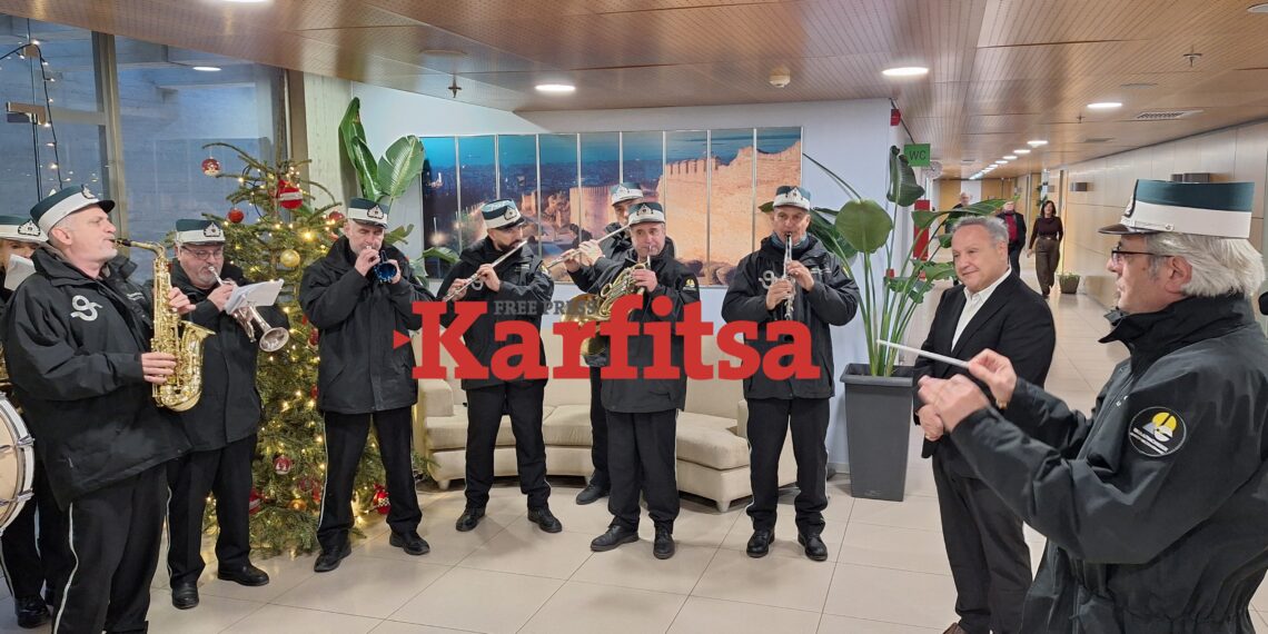 Θεσσαλονίκη: Πρωτοχρονιάτικα κάλαντα άκουσε στο δημαρχείο ο Στ. Αγγελούδης – «Το 2026 να είναι χρονιά ειρήνης» (ΦΩΤΟ+Video)