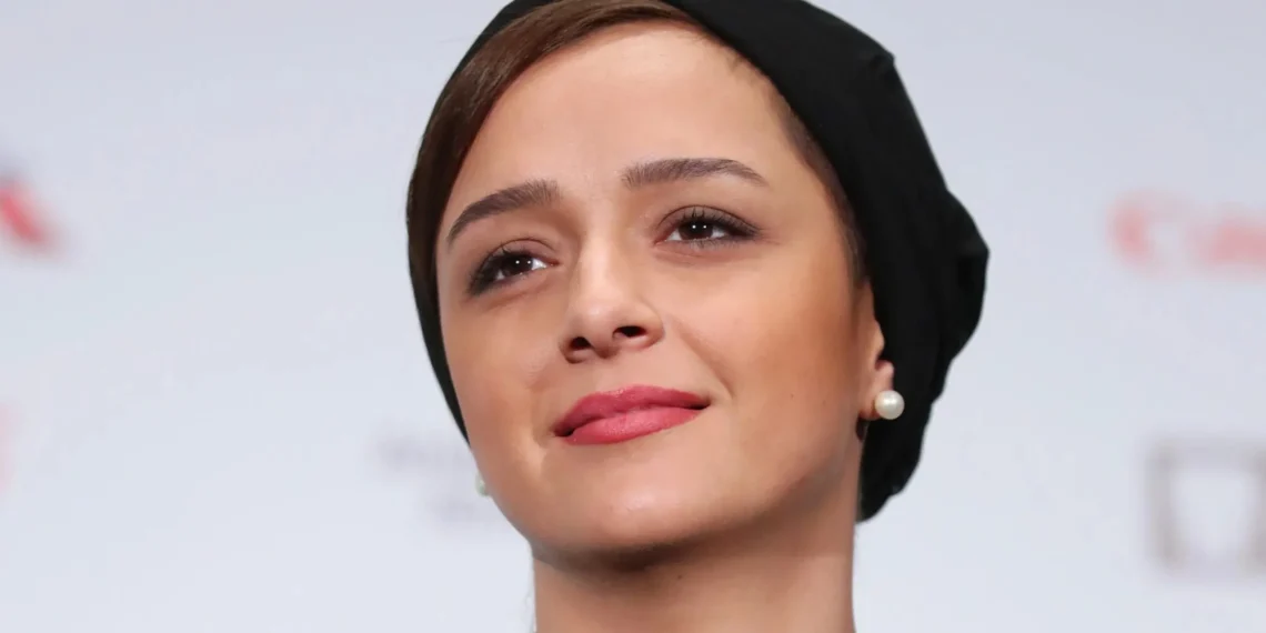 Η Ιρανή ηθοποιός Ταρανέ Αλιντουστί βάζει τέλος στην καριέρα της σε ένδειξη διαμαρτυρίας για τη μαντίλα