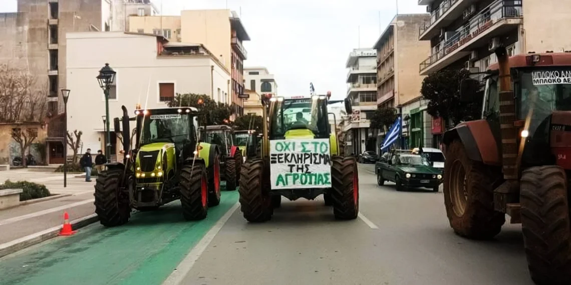 Στο λιμάνι του Βόλου αγρότες! Δεν κάνουν βήμα πίσω! (video)