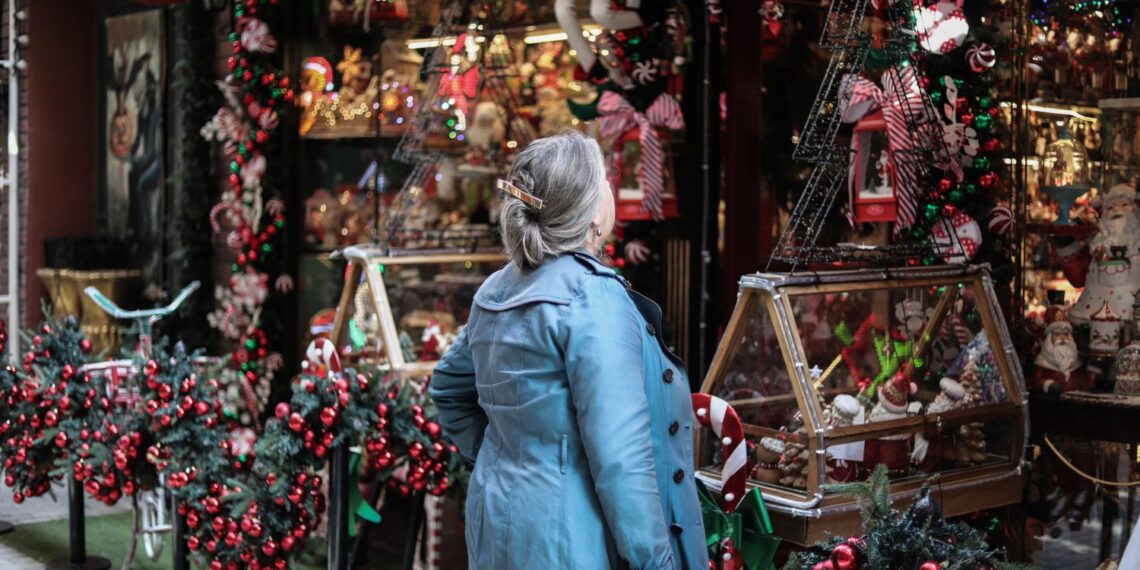 Πώς θα λειτουργήσουν τα καταστήματα το τελευταίο Σαββατοκύριακο της χρονιάς