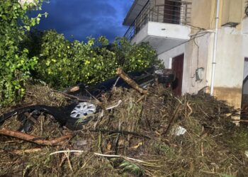 Κακοκαιρία «Byron»: Κόκκινος συναγερμός στη Βόρεια Ελλάδα, κίτρινη κάρτα στις υποδομές