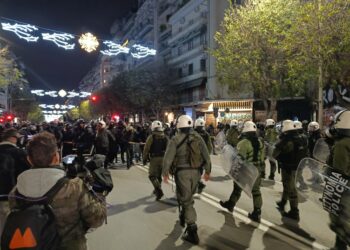 Ένταση στην πορεία για τον Γρηγορόπουλο στη Θεσσαλονίκη (VIDEO)