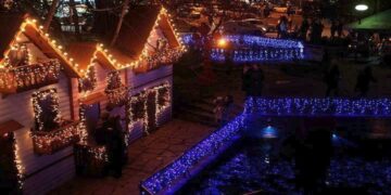 Χριστουγεννιάτικη Ελλάδα: Θεματικά πάρκα, ορεινοί προορισμοί και γεμάτα ξενοδοχεία