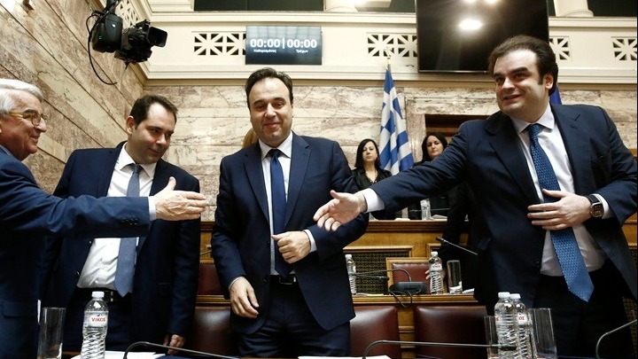 Πιερρακάκης για ΕΛΤΑ: Στο σχέδιο δεν προβλέπεται κλείσιμο, προβλέπεται μετασχηματισμός καταστημάτων