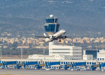 Ξεκίνησαν να λειτουργούν κανονικά οι πτήσεις στο FIR Αθηνών