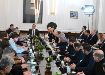 Ξεκίνησε στο Μαξίμου ο διάλογος Μητσοτάκη με τους αγρότες – Στο τραπέζι ρεύμα, πετρέλαιο και ΕΛΓΑ