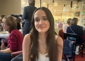 Αγωνία για την Αλίκη Καλλέργη μετά την τραγωδία στο Κραν Μοντανά της Ελβετίας