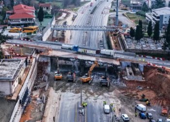 Θεσσαλονίκη: Ξεκίνησε η κατεδάφιση της γέφυρας Πανοράματος