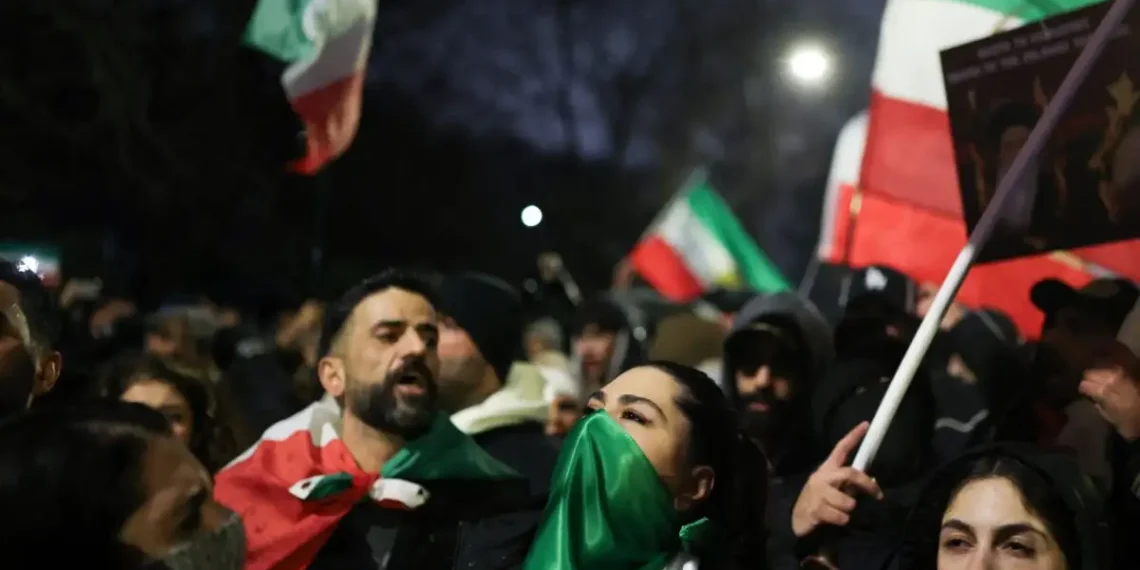 Ιράν: Πάνω από 500 νεκροί στις διαδηλώσεις – ΗΠΑ εξετάζουν «πολύ ισχυρές επιλογές»