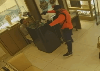 Βίντεο από τη ληστεία των «Ροζ Πανθήρων» σε κοσμηματοπωλείο της Χαλκιδικής