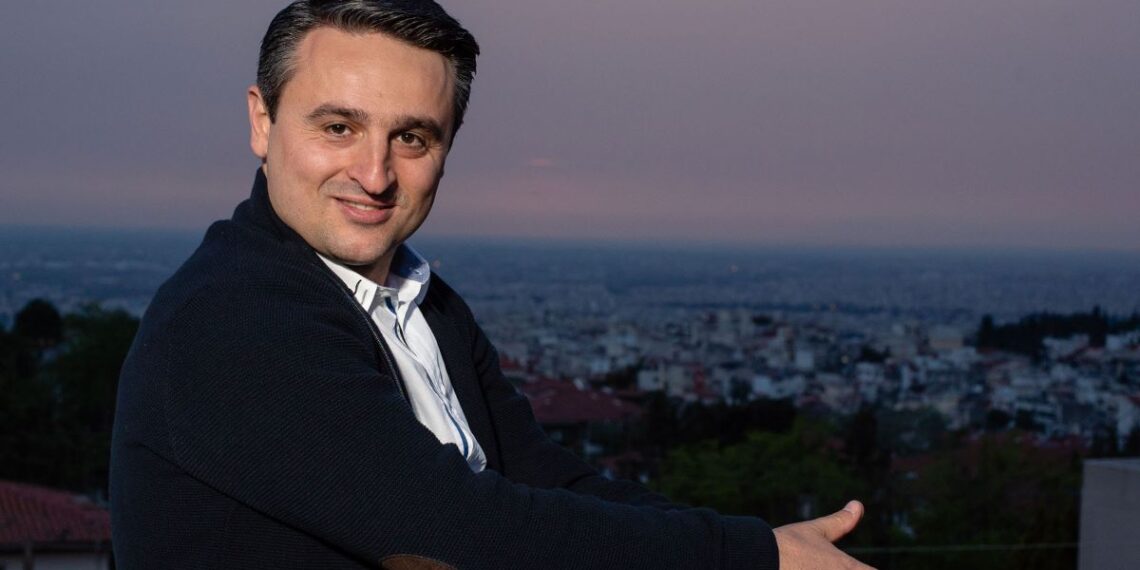 Η ρήξη με Ανδρουλάκη, ο καφές με Δούκα και στο βάθος ο Τσίπρας