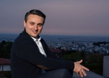 Η ρήξη με Ανδρουλάκη, ο καφές με Δούκα και στο βάθος ο Τσίπρας