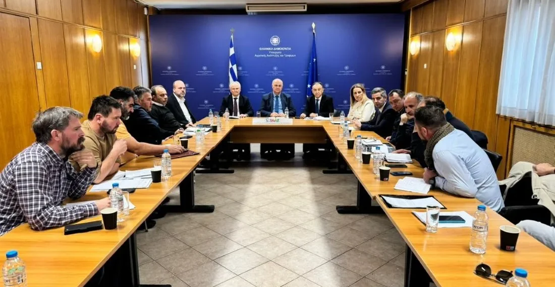 Τσιάρας σε εκπροσώπους των αγροτικών μπλόκων: Η κυβέρνηση έκανε τα βήματα που όφειλε να κάνει