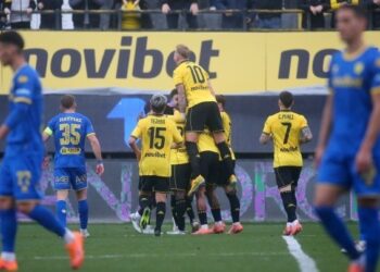 Ο Άρης «καθάρισε» τον Παναιτωλικό με 2-0 κι έκλεισε ραντεβού στους “8” με τον Παναθηναϊκό