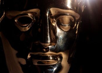 Η Βρετανική Ακαδημία Κινηματογράφου τιμά την Κλερ Μπινς,διευθύντρια δημιουργικού των Picturehouse Cinemas