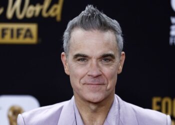 Ο Ρόμπι Γουίλιαμς αναμένεται να καταρρίψει ρεκόρ των Beatles