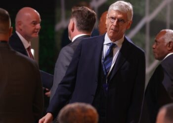 Βενγκέρ στο Νταβός: «Ο φόβος είναι η μητέρα πολλών προβλημάτων»