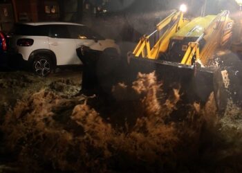 Δύο νεκροί, ζημιές και προβλήματα, ιδιαίτερα στην Αττική, από την κακοκαιρία – Πώς θα εξελιχθούν τα φαινόμενα