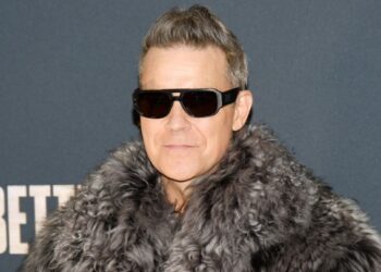 Ο Ρόμπι Γουίλιαμς ξεπέρασε τους Beatles σε αριθμό άλμπουμ που κατέκτησαν την κορυφή στο ΗΒ