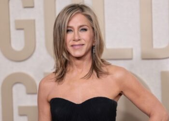 Τζένιφερ Άνιστον: Ο σύντροφός της, Τζιμ Κέρτις, μιλά για τη γνωριμία τους