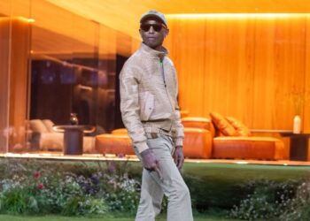 Αγωγή κατά του Φαρέλ Γουίλιαμς για απώλεια κερδών κατέθεσε o Τσαντ Χιούγκο