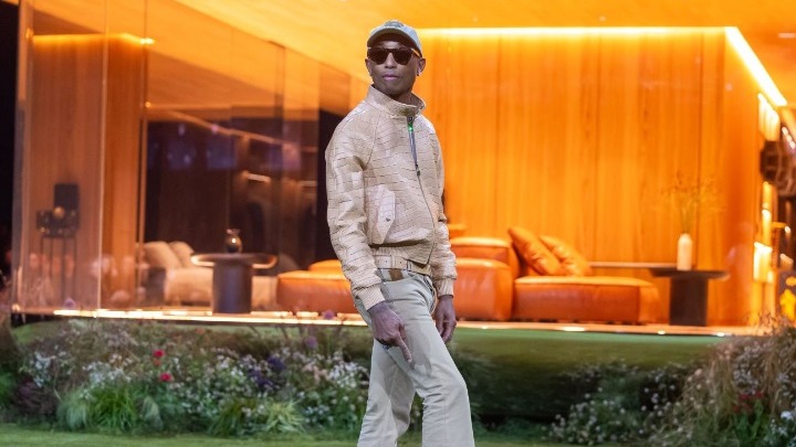 Αγωγή κατά του Φαρέλ Γουίλιαμς για απώλεια κερδών κατέθεσε o Τσαντ Χιούγκο