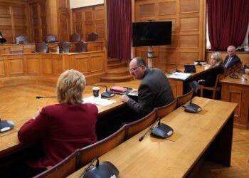 Πηγές ΝΔ: Η κ. Μπατζελή αναγνώρισε τη διαχρονικότητα του προβλήματος του ΟΠΕΚΕΠΕ