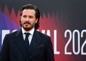 Τουρίστες επισκέπτονται πόλη στην Αγγλία, στην οποία γυρίστηκε πριν από 19 χρόνια η ταινία «Hot Fuzz»