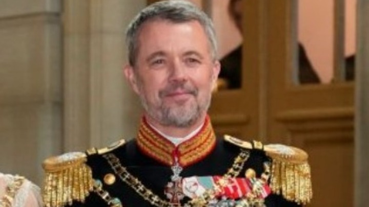 Ο βασιλιάς της Δανίας Φρειδερίκος θα ταξιδέψει στη Γροιλανδία στα μέσα Φεβρουαρίου