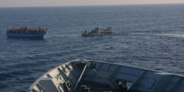 Αστυνομικοί και λιμενικοί δικάζονται στην Ιταλία για πολύνεκρο ναυάγιο πλεούμενου με μετανάστες