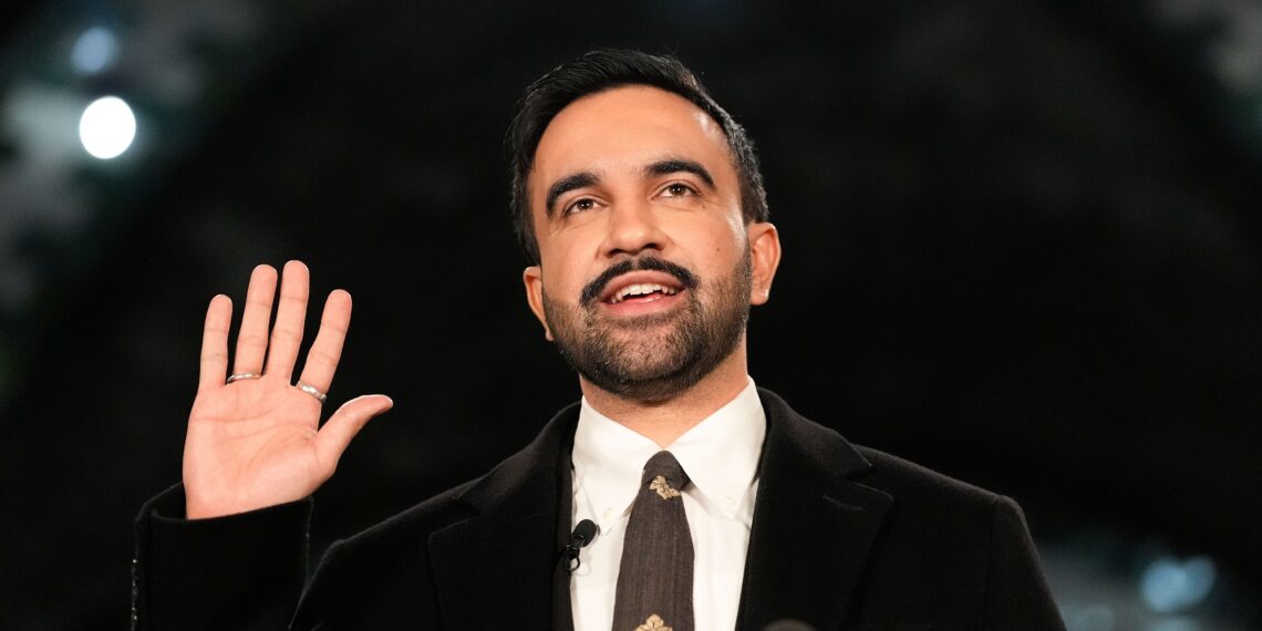 Ζοχράν Μαμντάνι: «Η αριστερά μπορεί να κυβερνήσει» δήλωσε στην ορκωμοσία του ως δήμαρχος Νέας Υόρκης