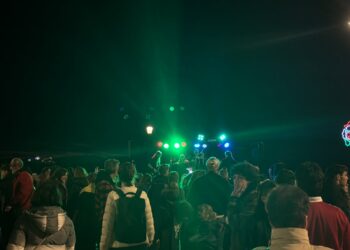 Θεσσαλονίκη: Διαμαρτυρία μουσικού και καλλιτεχνικού σχολείου στην πλατεία Αριστοτέλους (φωτό -βιντεο)