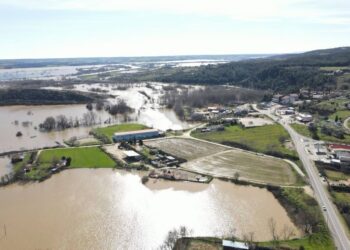 Εικόνες καταστροφής στον Έβρο με πλημμυρισμένες περιοχές – Ήχησε το 112 (photo+video)