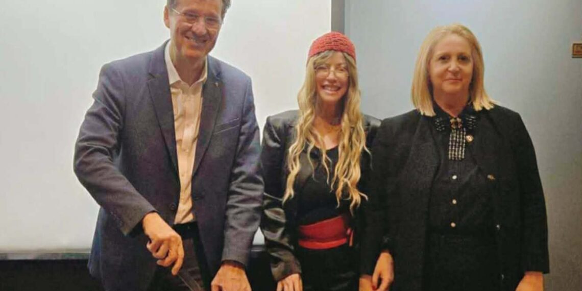 Με συγκινητική συμμετοχή η κοπή βασιλόπιτας του Δικτύου ΔΕΣΜΟΣ