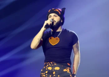 To βίντεο του Akylaμε το Ferto σε διάφορες γλώσσες που κάνει θραύση (video)