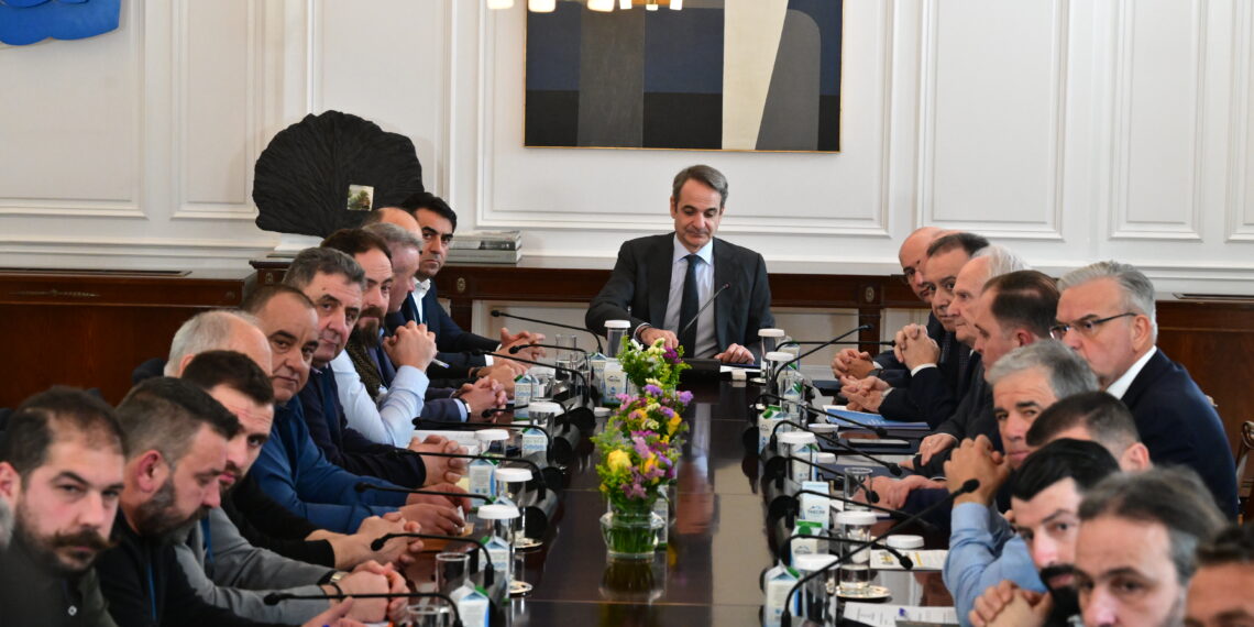 K. Μητσοτάκης: Αδιαπραγμάτευτη προτεραιότητα η στήριξη της κτηνοτροφίας  (video)