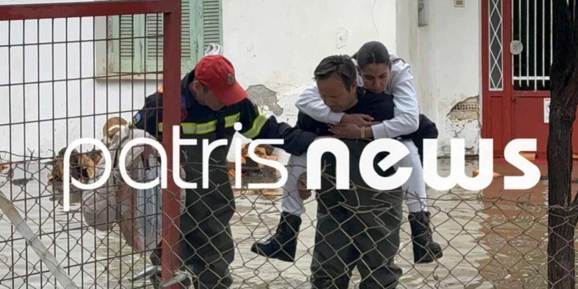 Πυροσβέστες στον Πύργο μετέφεραν στα χέρια οικογένεια από πλημμυρισμένο σπίτι (video)