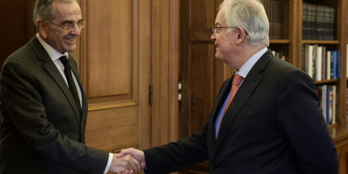 Σαμαράς στη συνάντηση με Τασούλα: «Η κυβέρνηση ξεπλένει την Τουρκία»