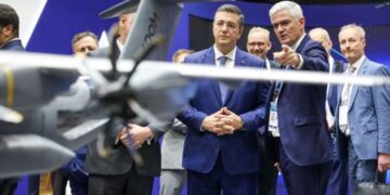 Τζιτζικώστας: Η εποχή της “ανάπτυξης με κάθε κόστος” στις αερομεταφορές έχει τελειώσει