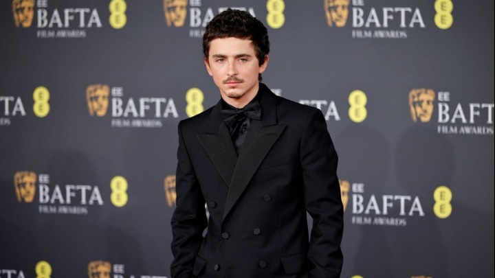 Όλοι οι σταρ στο κόκκινο χαλί για την τελετή απονομής των βραβείων BAFTA