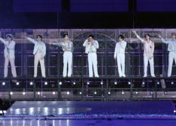 Εξαντλήθηκαν σε δευτερόλεπτα τα εισιτήρια για τη μεγάλη επιστροφή των BTS