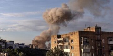 Ο πόλεμος στην Ουκρανία έχει προκαλέσει την εκπομπή 311 εκατ. τόνων ισοδύναμου CO2