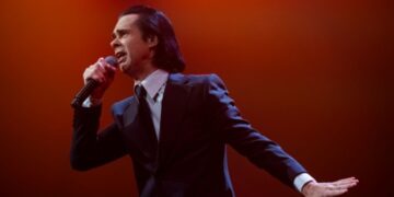 Ο Νικ Κέιβ απάντησε στα σχόλια του Βιμ Βέντερς για την πολιτική στην τέχνη